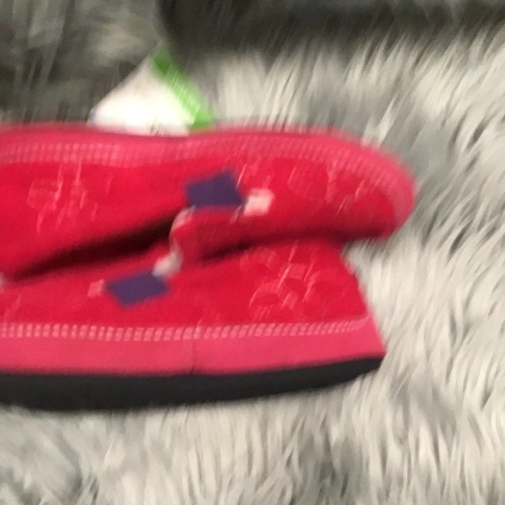 Acorn kids size 2.5-3.5